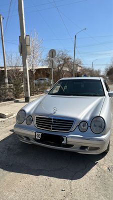 Mercedes Benz E200 210 kuzov