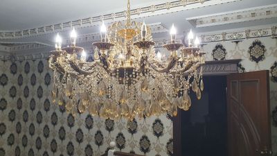 Люстра сатылады, баҳасы келисимли