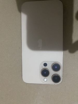 Iphone xr 16 pro korpus quyilgan