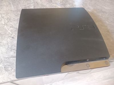 Sony PlayStation 3 slim sotiladi