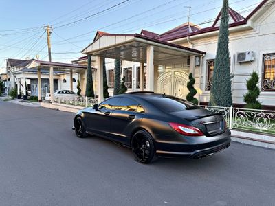 Mersedes Benz CLS Banan AMG Body Kit Состаяние Идеално