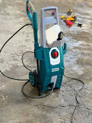 Карчер 1800W TOTAL