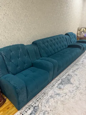 Divan kreslo sotiladi holati yangi 2000000 som.