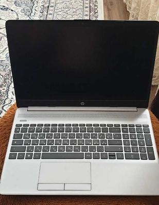 Ноутбук HP ryzen 5