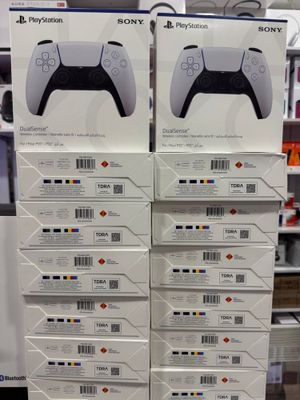 Playstation 5 uchun jostiklar