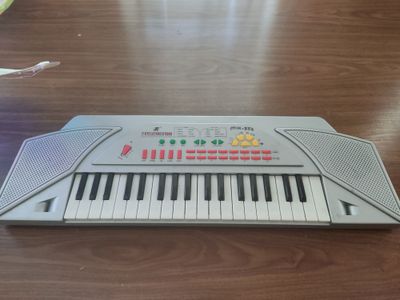 sintezator pianino detskaya b/u