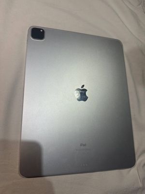 Ipad pro 12.9 inch 4generation WIFI 128 gb батарея 87%