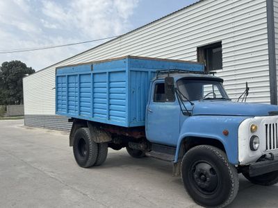 Gaz 53 srochni sotiladi