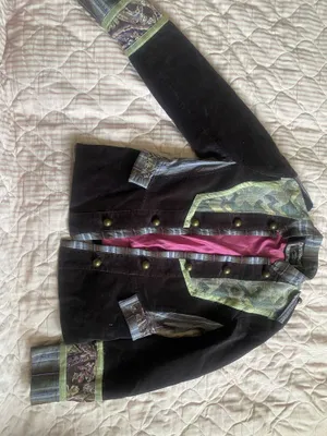 Продаеться спортивный костюм