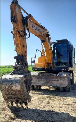 Ekskavator Hyundai 1400 qora bosh