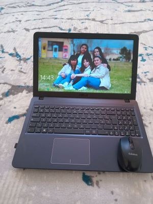Asus nautbuk