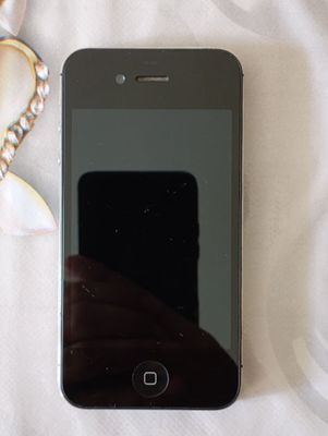 iPhone 4s zoʻr telefon