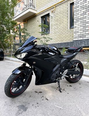 Мотоцикл Kawasaki Monster 4
