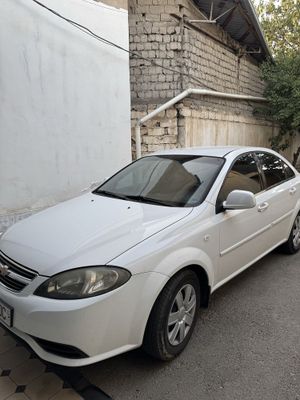Jentra 2-poz 2018/2019 sotiladi.