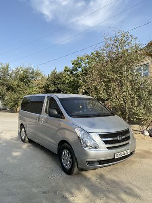 Hyundai Starex H-1