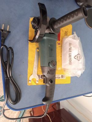 продается болгарка BOSCH 125 мм