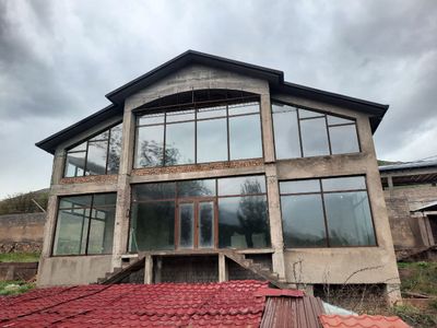 Продаётся дача в горах