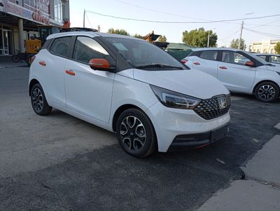 Elektro Mobil JMEV EV3