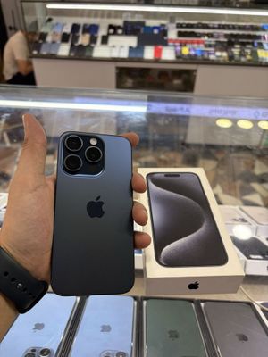 iPhone 15 Pro 256 gb blue ideal