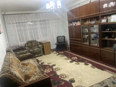 Сдается сдается 2 этажный котедж,5 комнат,4 сотки,Водник.