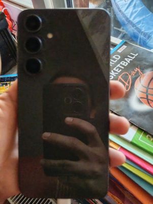 Samsung S 24 fe yangi srochno