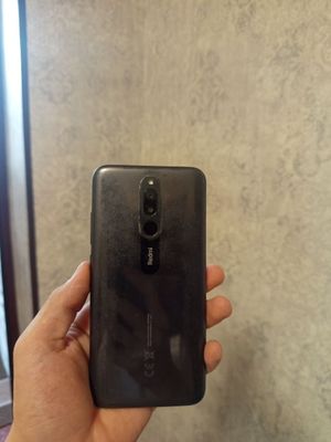 Redmi 8 karobka dokument bor bir qoʻl ishlatilgan