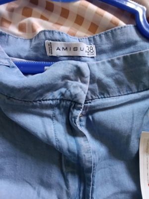 Продам женские джинсы