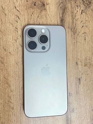 Iphone 15pro natural titanium