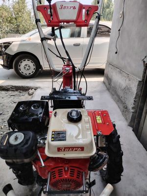 Mini traktor sotiladi ko'p ishlamagan umuman rasxodi yoq