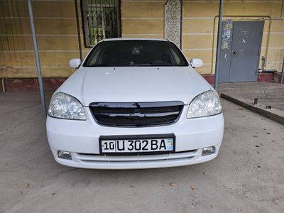 Chevrolet LACETTI 1.8 3позиция (автомат)