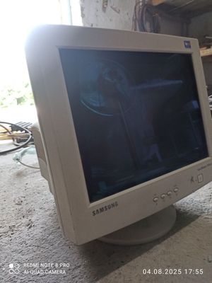 Samsung SynsMaster manitor
