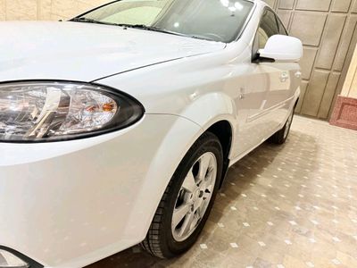 Янги Жентра Stayl plus