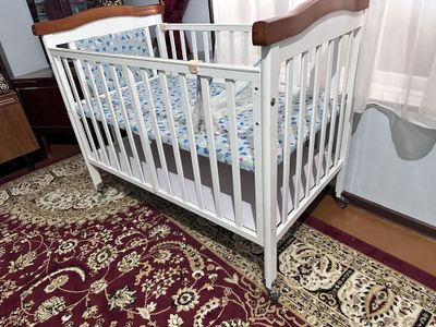 Кроватка Сотилади