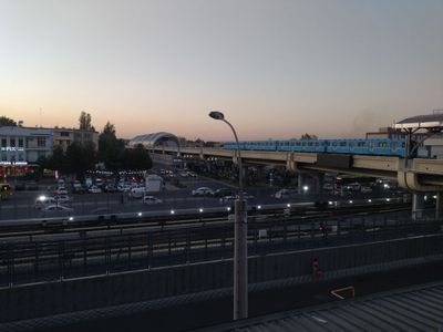 Maklersiz. 5-metro sergili oldida. Ijaraga uy 1 xona 2 xonali kvartira