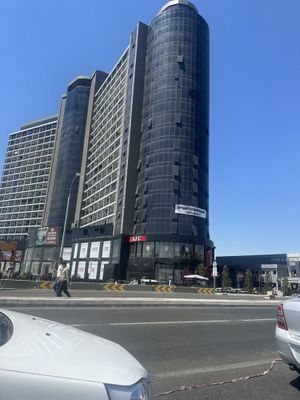 Аренда Малика Бозори олдида