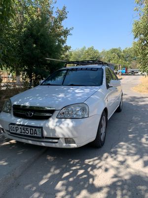 1.8 lasetti srochniy sotiladi