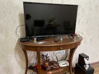 Продаю телевизор LG б/у