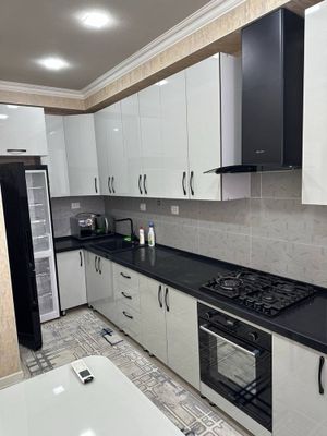 Сдаётся 3 ком. квартира с ремонтом