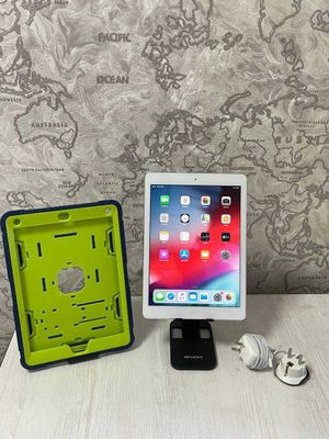 Ipad Air 1, xotirasi 32gb, chexol + zaryadchik