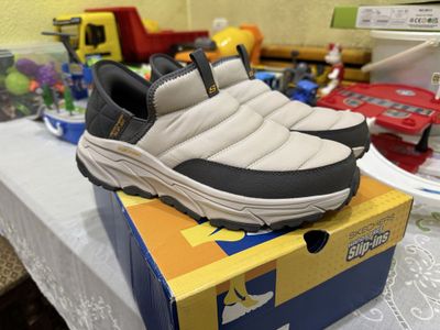 skechers 42 usti plashofka matryal suv o'tqazmidi