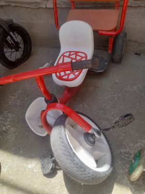 3 ta detski Velosiped va bitta samakat sotiladi