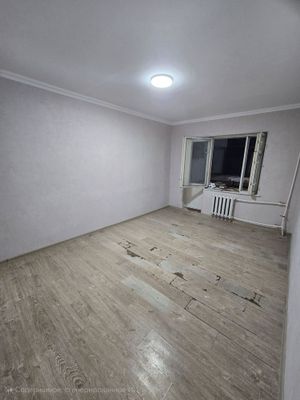 Феруза Сдается квартира 2/1/4 балкон 2х6 Кирпичный Дом
