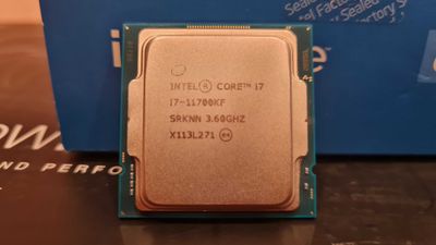 Процессор 11-го поколения Core i7 11700KF. Сокет LGA 1200. 8 Ядер 5ГГц