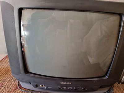Продаётся телевизор Samsung