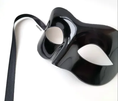 Мужская карнавальная маска