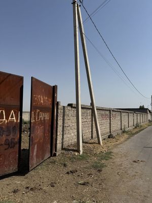 10.7 соту йер сотилади енги тошкент район тараф