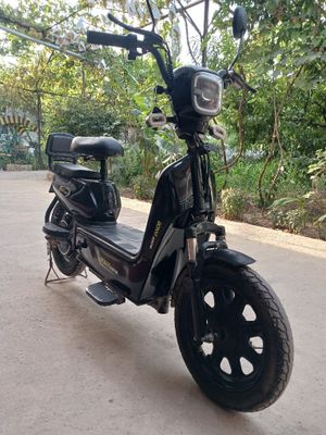 Skuter sotiladi 16 razmer