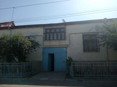 Hovli sotiladi 6 sotix