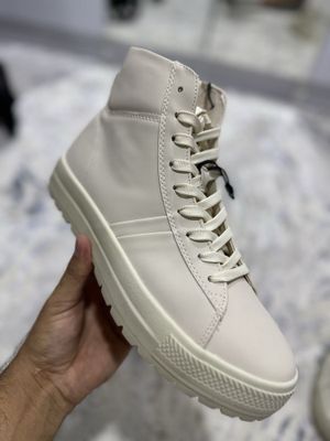 ZARA новый обувь 41 размер.