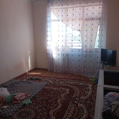 Vatanparvar bog'i yonidan 2 xonali uy sotiladi